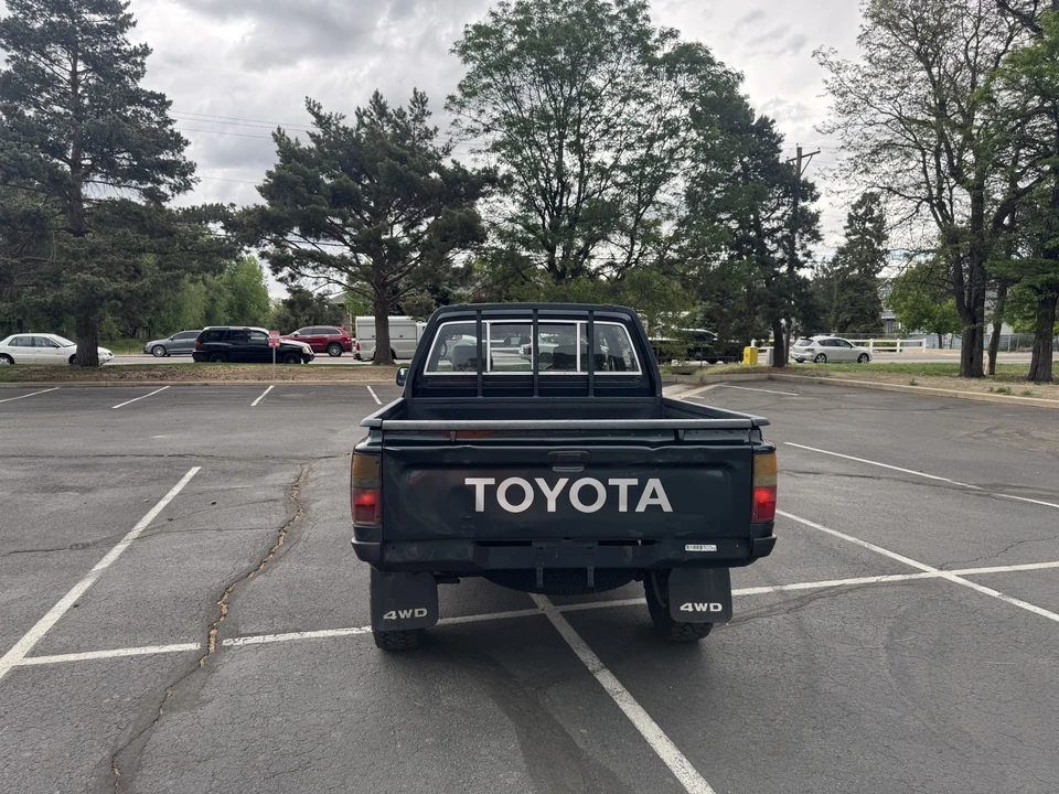 1996 Toyota Hilux 5th Gen - Image 7 of 31