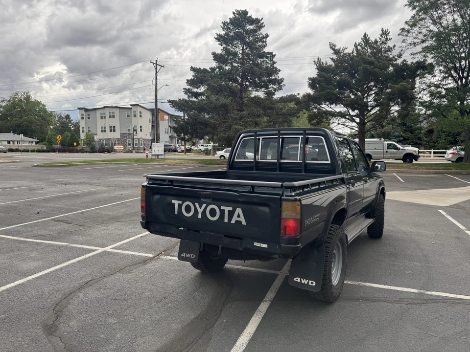 1996 Toyota Hilux 5th Gen - Image 9 of 31