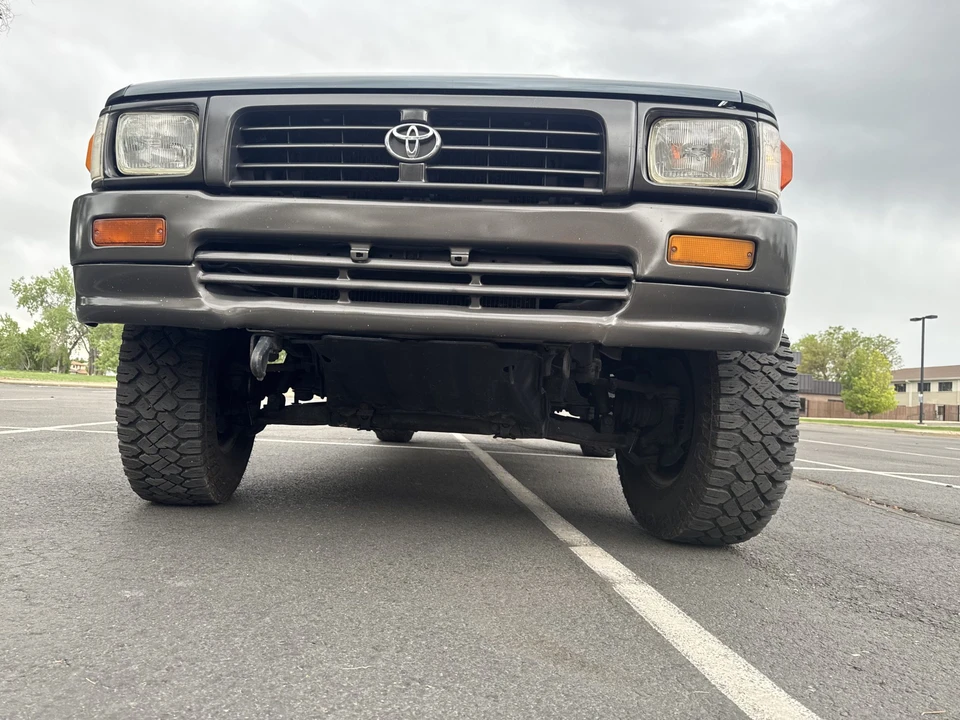 1996 Toyota Hilux 5th Gen - Image 13 of 31