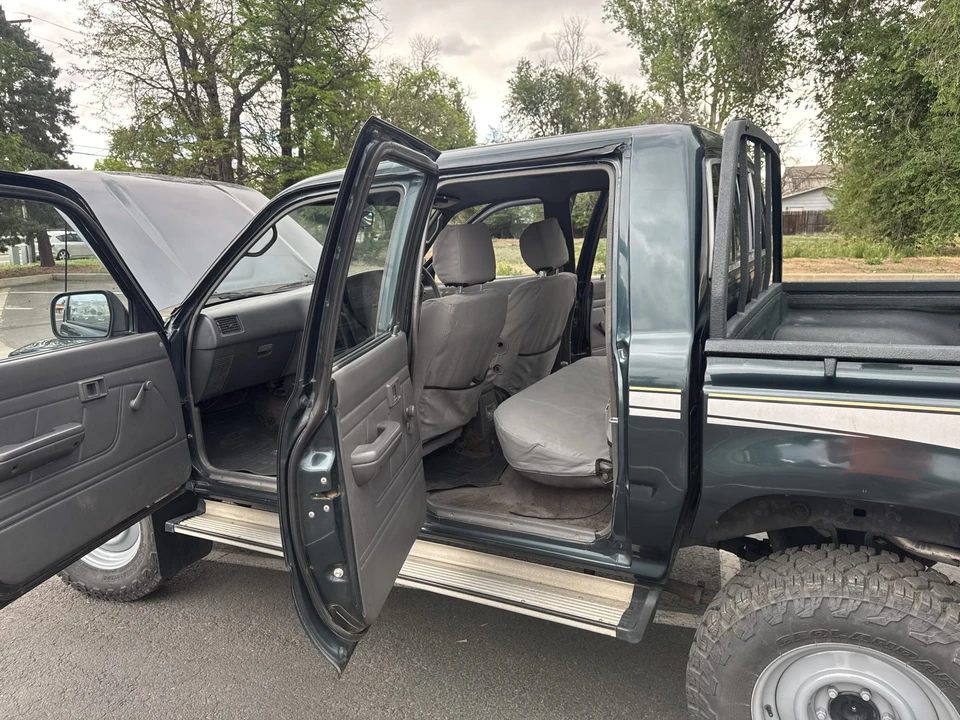 1996 Toyota Hilux 5th Gen - Image 30 of 31