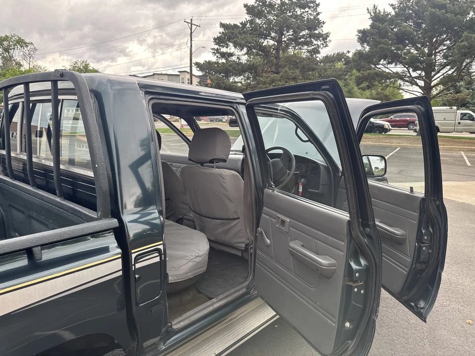 1996 Toyota Hilux 5th Gen - Image 26 of 31