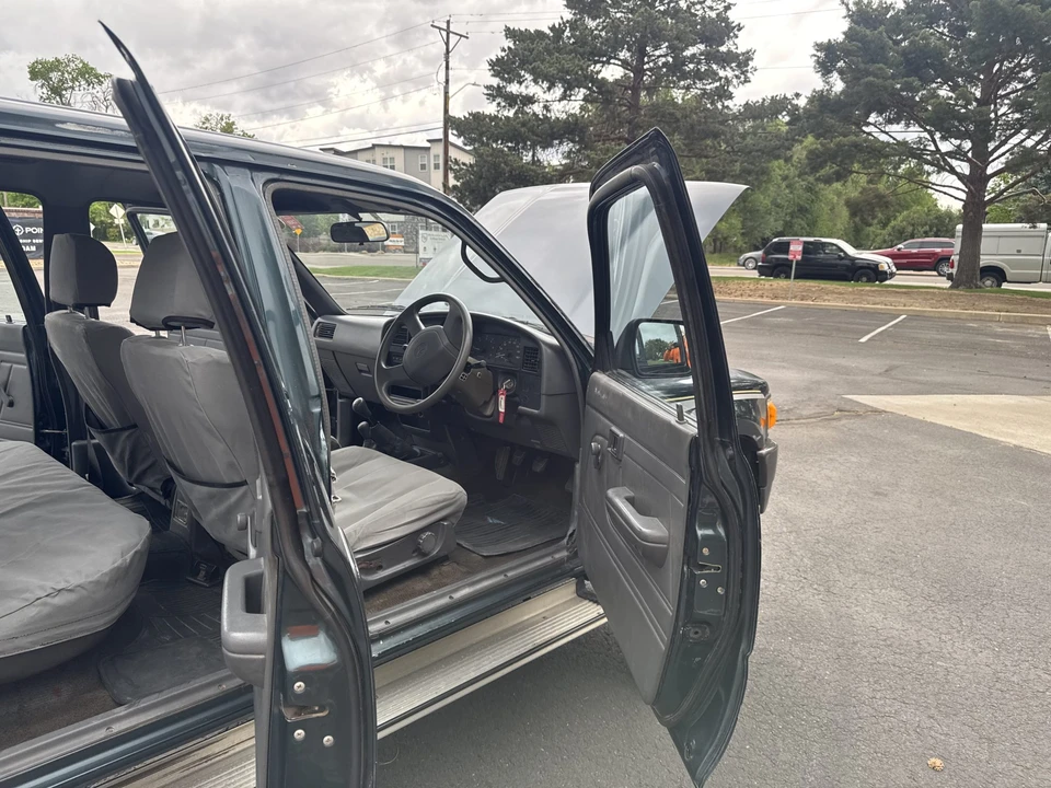1996 Toyota Hilux 5th Gen - Image 27 of 31