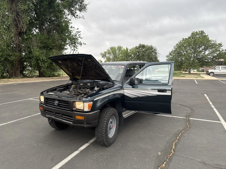 1996 Toyota Hilux 5th Gen - Image 22 of 31