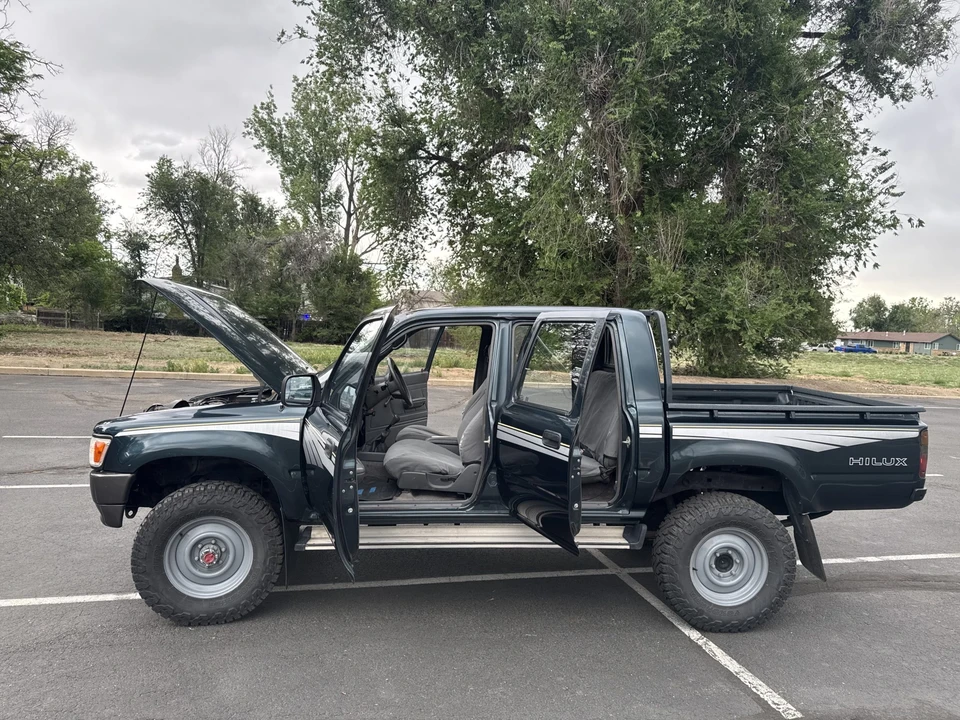1996 Toyota Hilux 5th Gen - Image 16 of 31