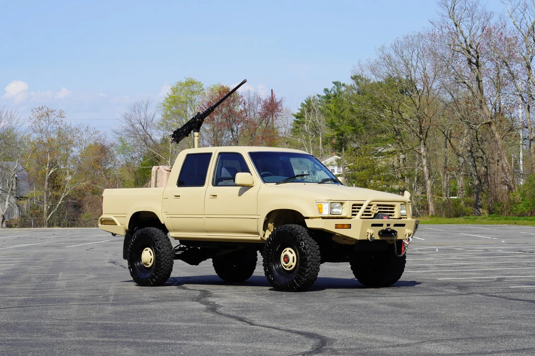 1996 Toyota Hilux 5th Gen - Image 8 of 31
