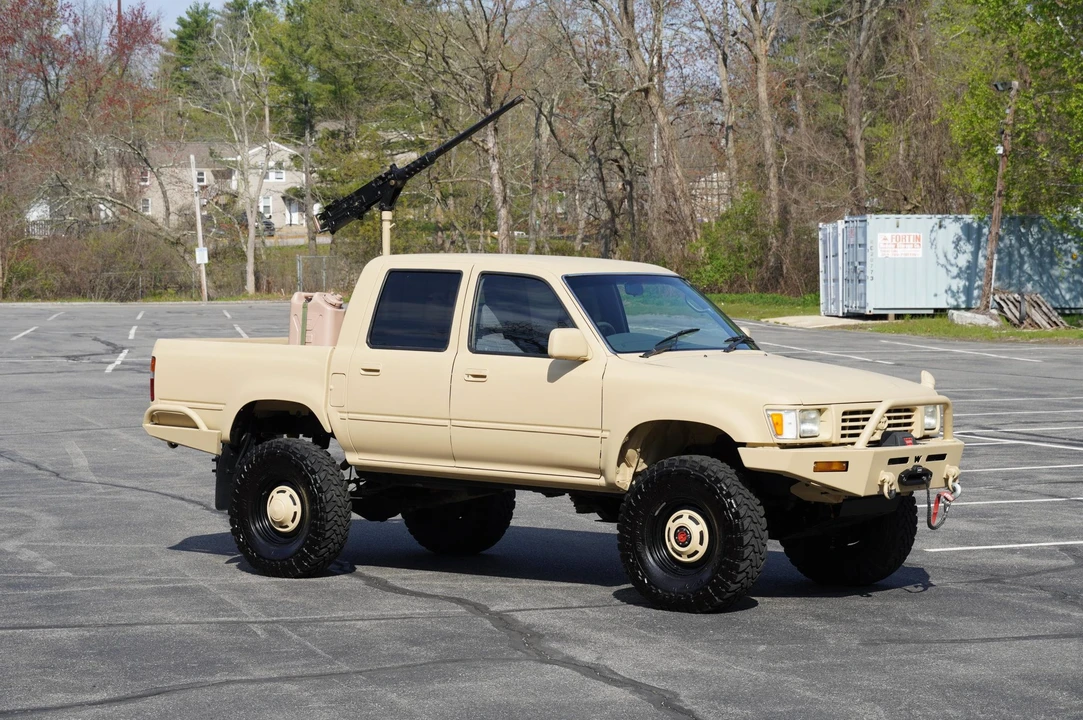 1996 Toyota Hilux 5th Gen - Image 10 of 31