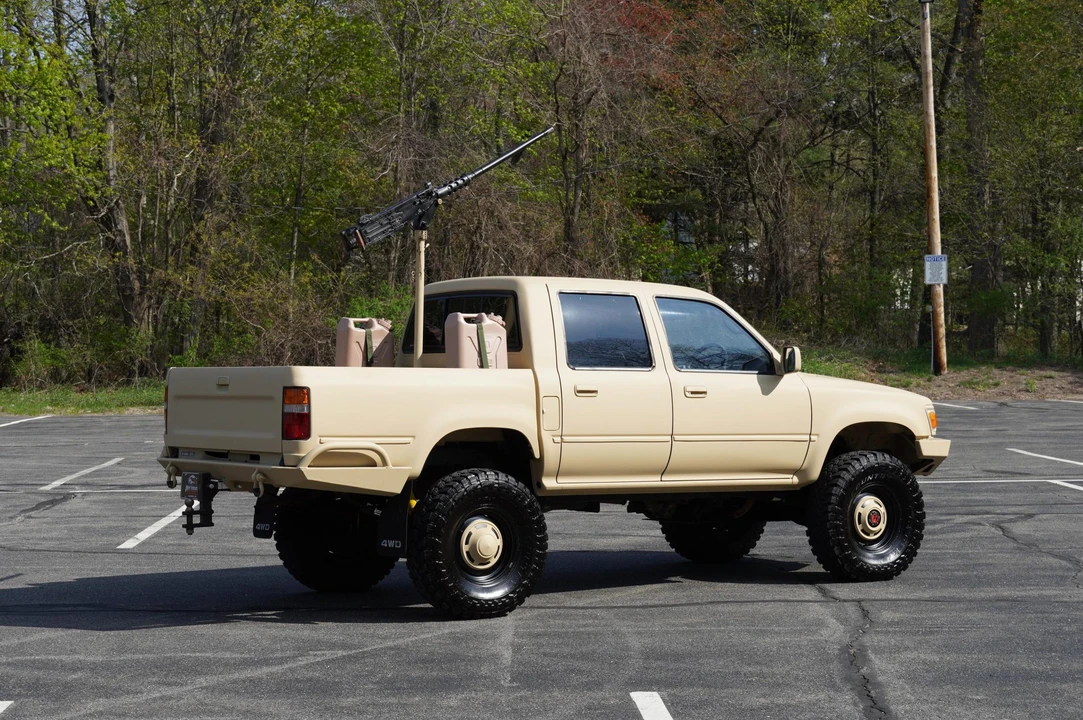 1996 Toyota Hilux 5th Gen - Image 14 of 31
