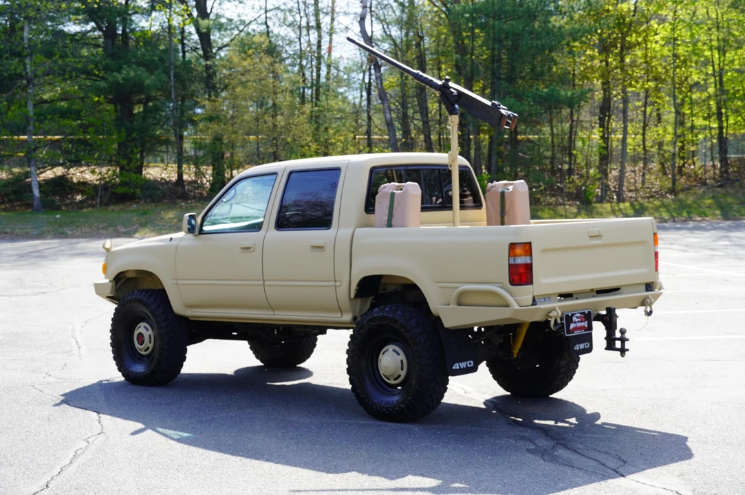 1996 Toyota Hilux 5th Gen - Image 19 of 31