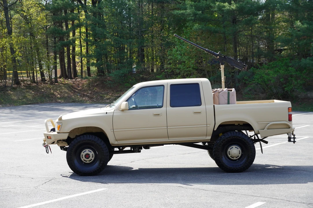 1996 Toyota Hilux 5th Gen - Image 21 of 31