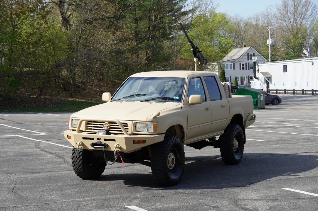 1996 Toyota Hilux 5th Gen - Image 3 of 31