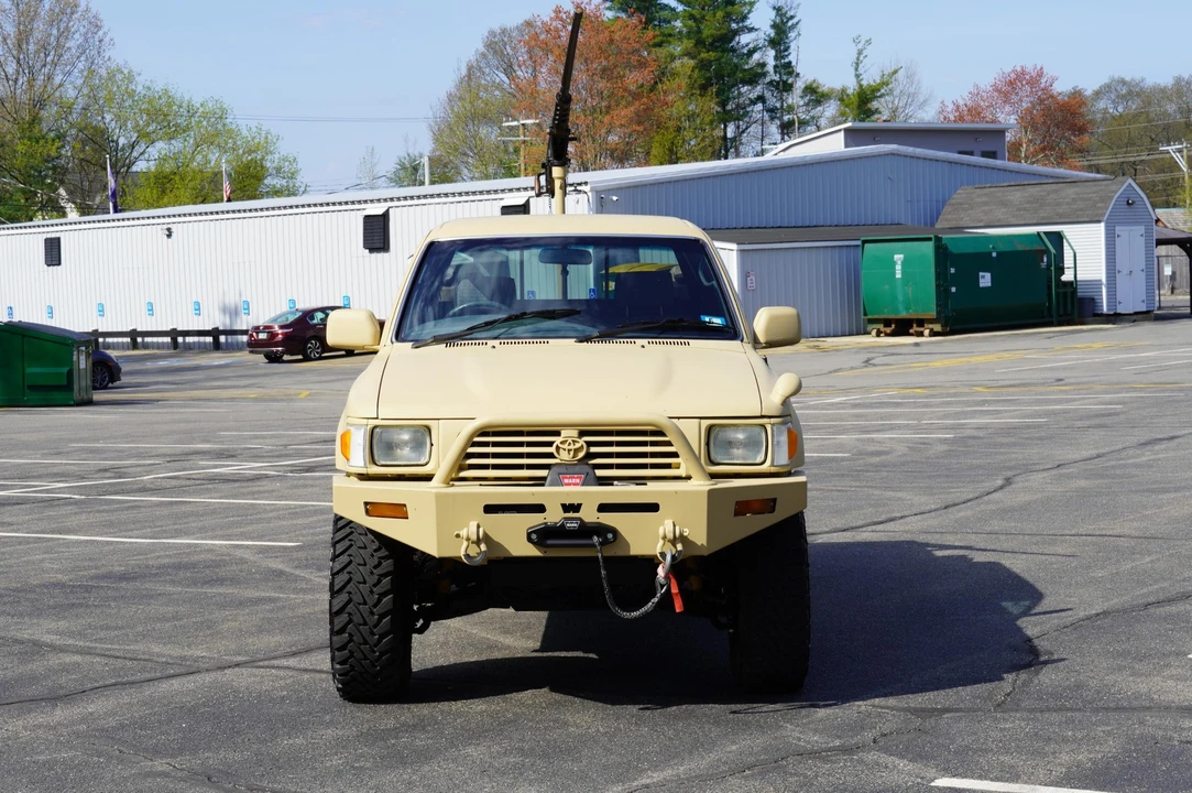 1996 Toyota Hilux 5th Gen - Image 4 of 31