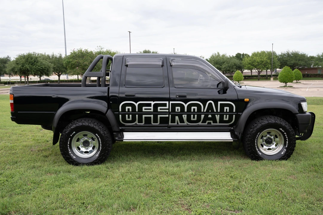 1996 Toyota Hilux 5th Gen - Image 3 of 31