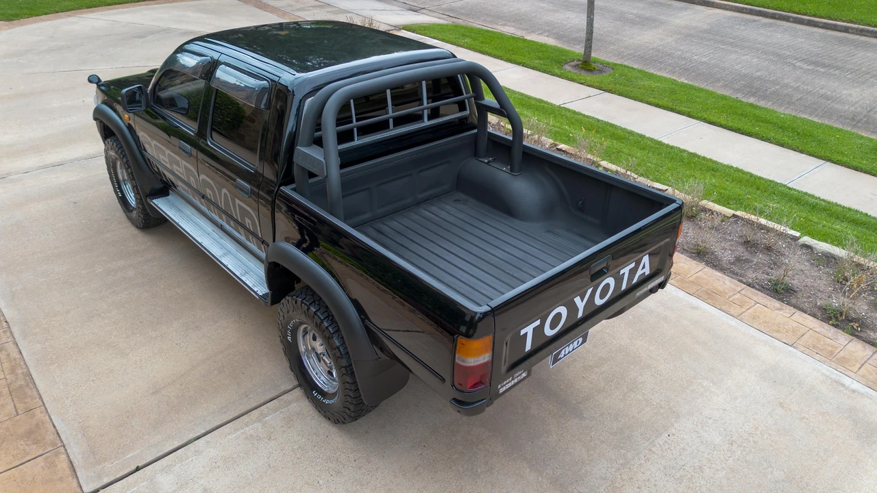 1996 Toyota Hilux 5th Gen - Image 14 of 31