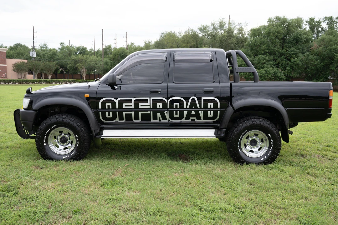 1996 Toyota Hilux 5th Gen - Image 8 of 31