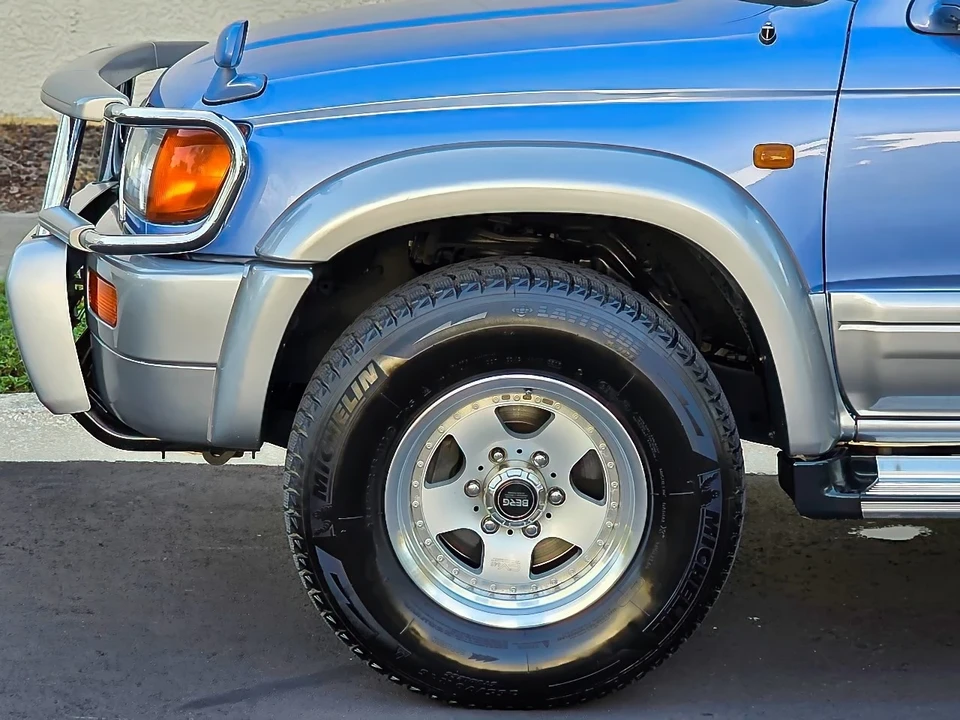 1996 Toyota Hilux 5th Gen - Image 12 of 21