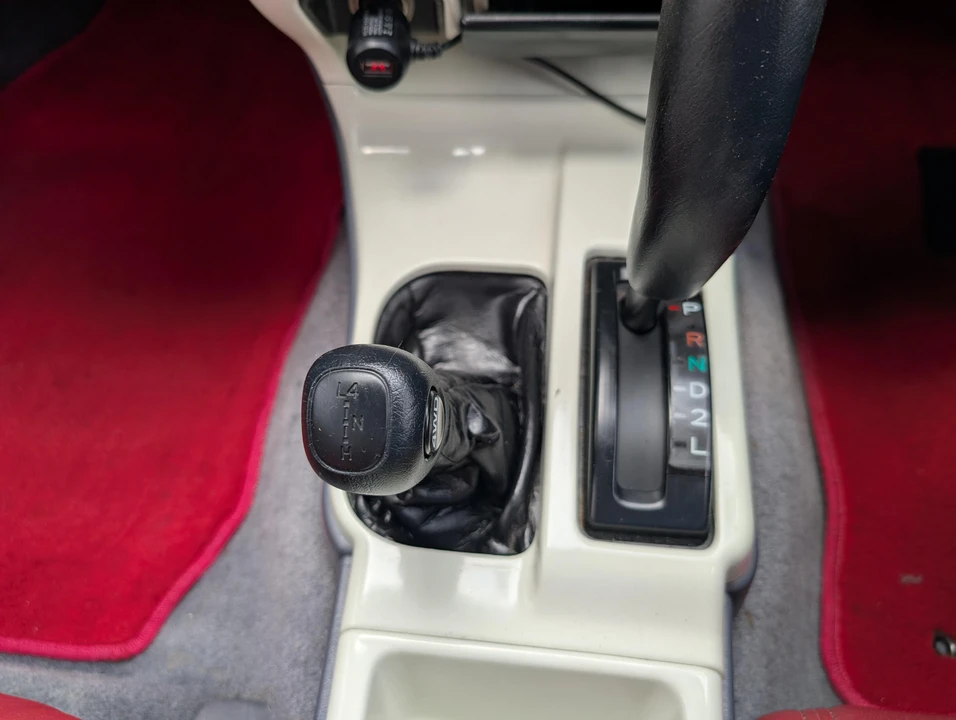 1996 Toyota Hilux 5th Gen - Image 27 of 31