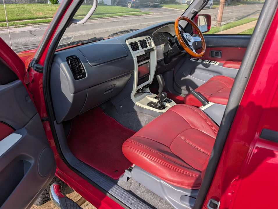 1996 Toyota Hilux 5th Gen - Image 24 of 31