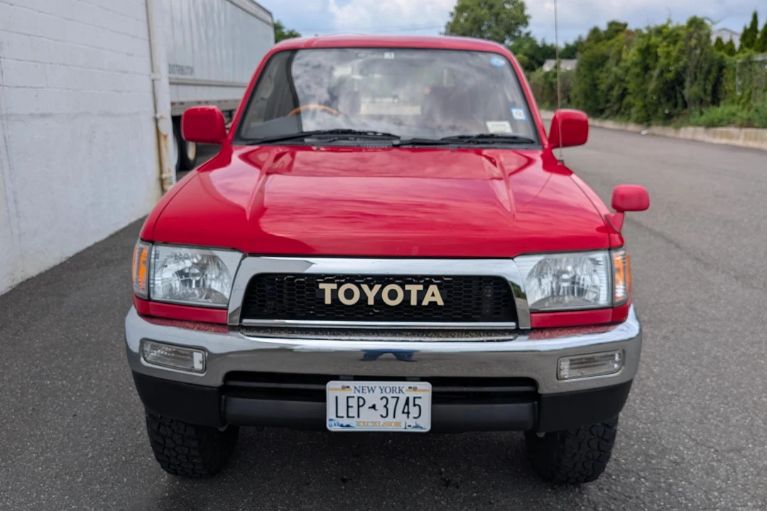 1996 Toyota Hilux 5th Gen - Image 2 of 31