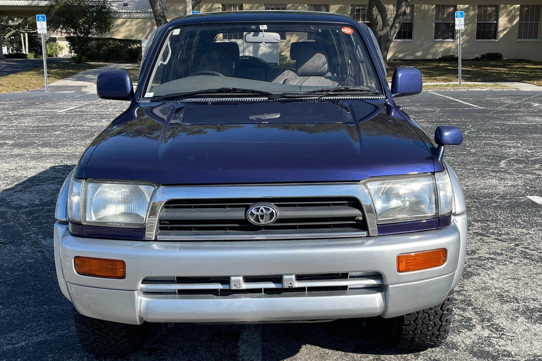 1996 Toyota Hilux 5th Gen - Image 2 of 31