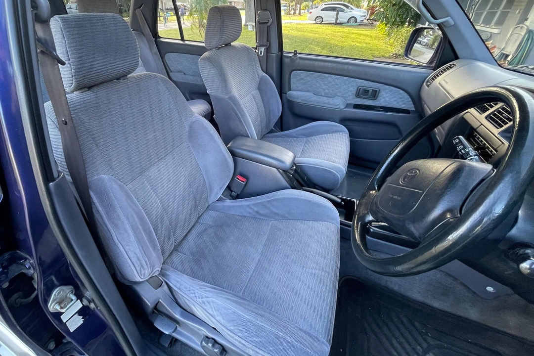 1996 Toyota Hilux 5th Gen - Image 25 of 31