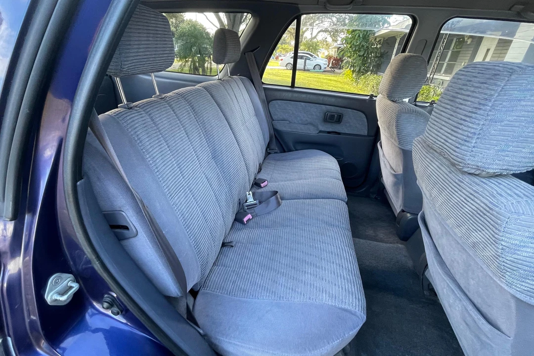 1996 Toyota Hilux 5th Gen - Image 26 of 31