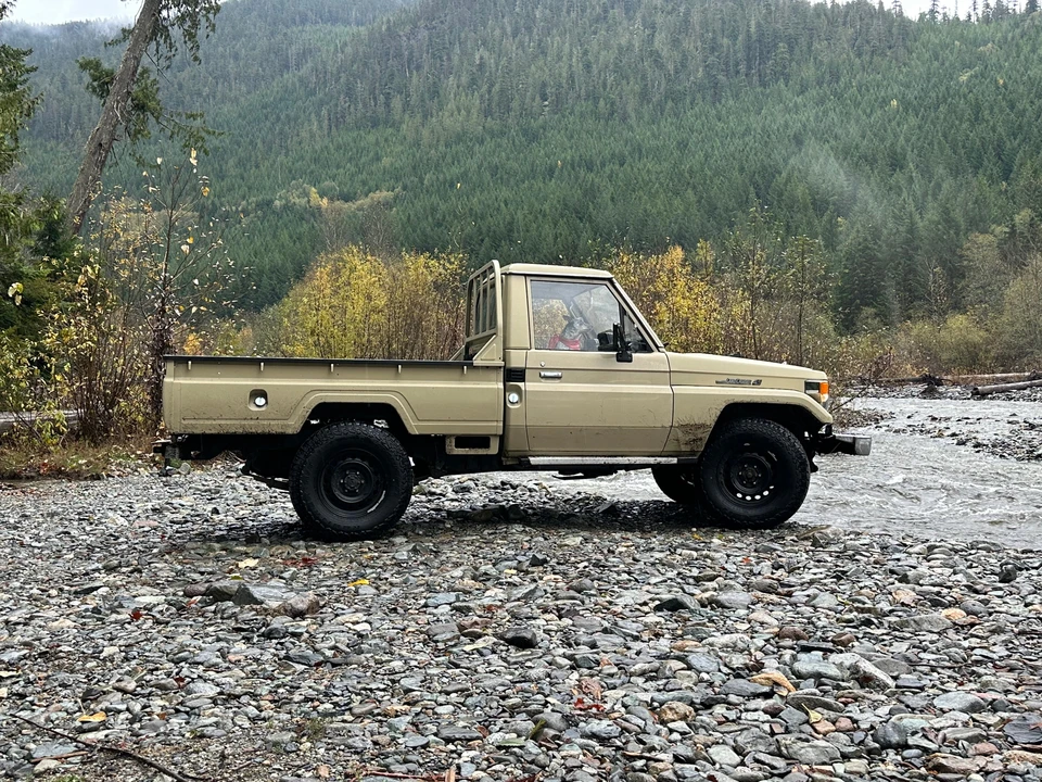 1996 Toyota J70 Land Cruiser Prado - Image 15 of 31