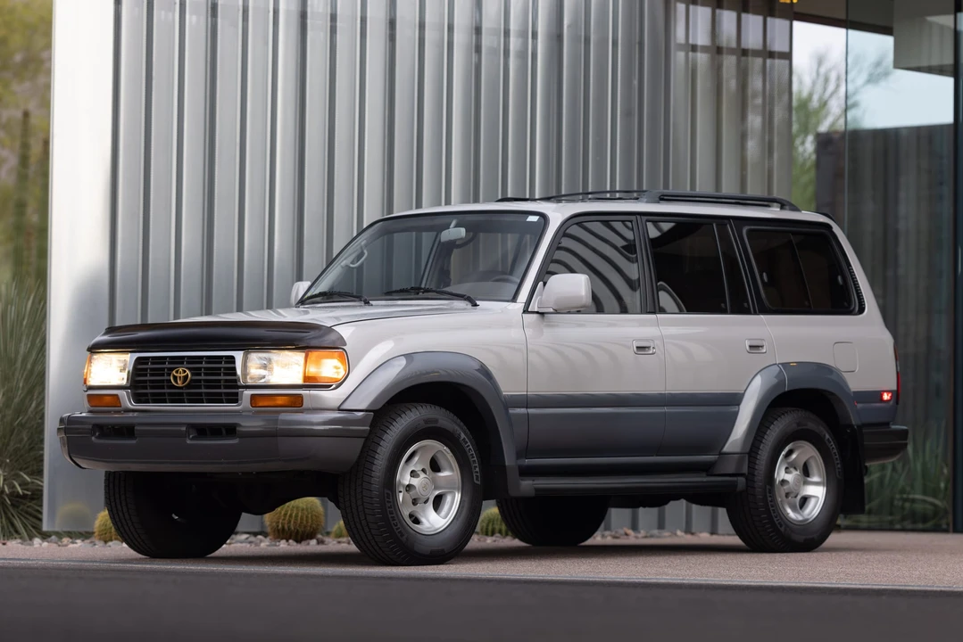 1996 Toyota J80 Land Cruiser - Image 2 of 31