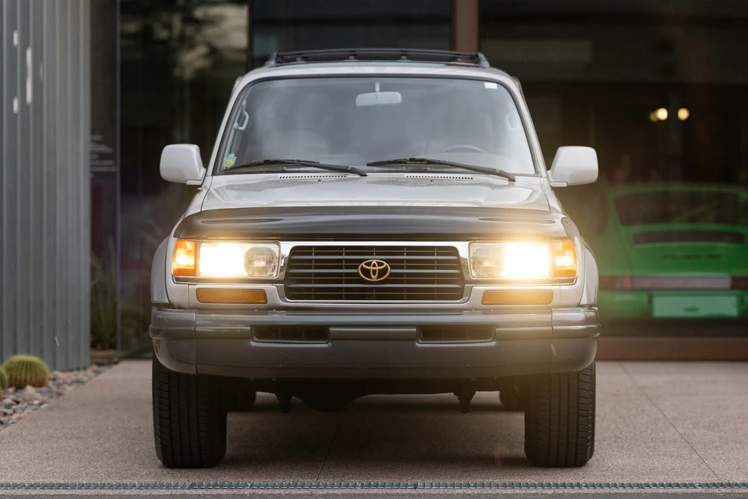 1996 Toyota J80 Land Cruiser - Image 18 of 31