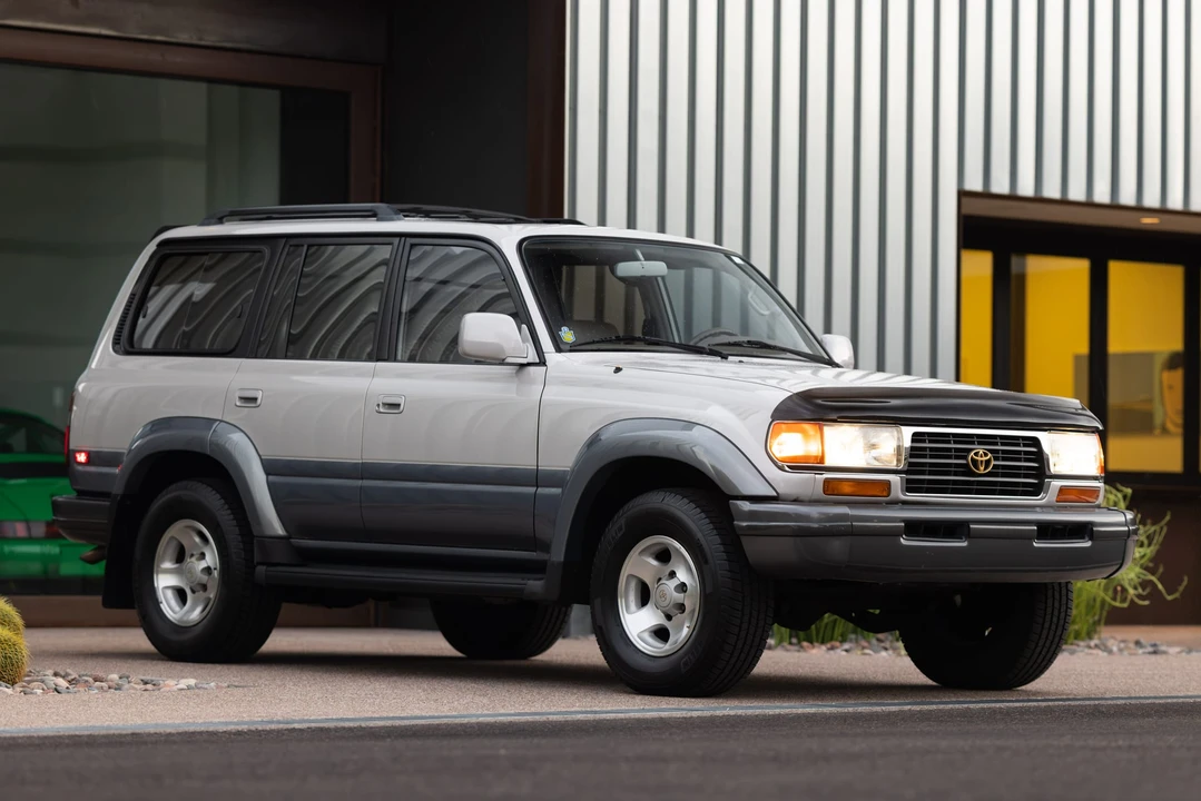 1996 Toyota J80 Land Cruiser - Image 15 of 31
