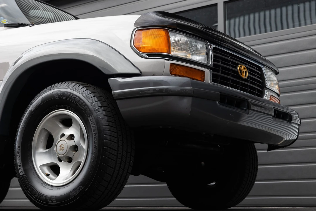 1996 Toyota J80 Land Cruiser - Image 21 of 31