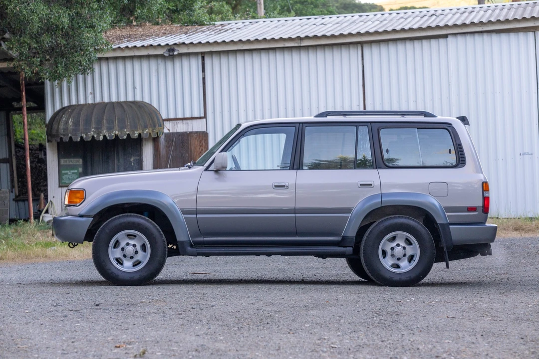 1996 Toyota J80 Land Cruiser - Image 12 of 21