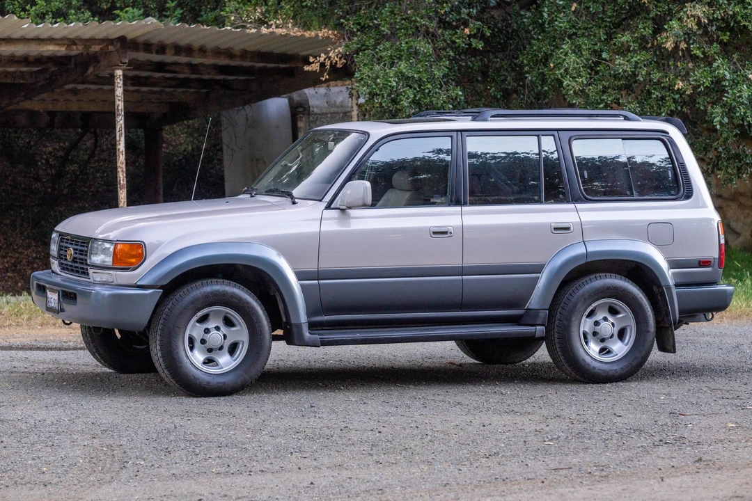 1996 Toyota J80 Land Cruiser - Image 10 of 21