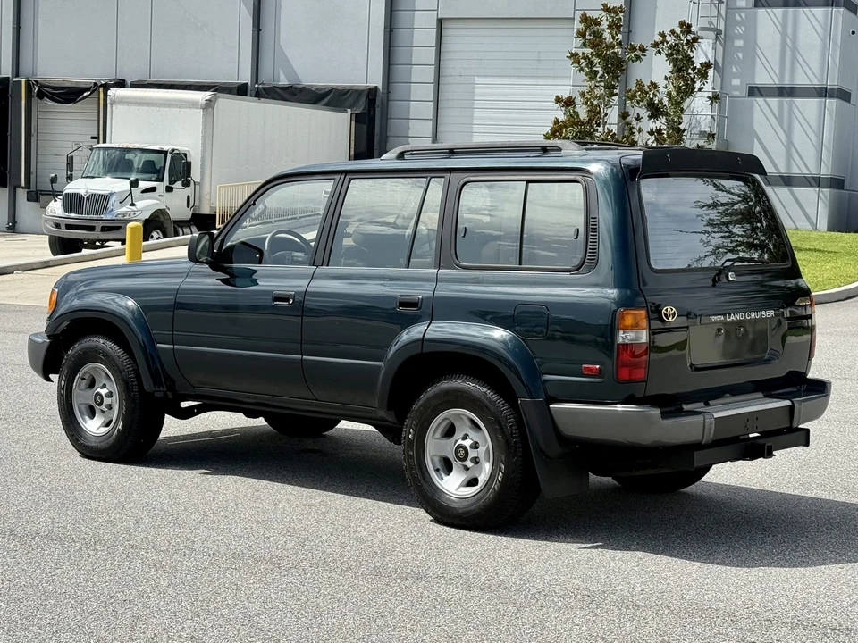 1996 Toyota J80 Land Cruiser - Image 9 of 31