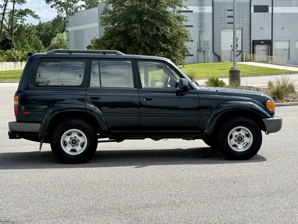 1996 Toyota J80 Land Cruiser - Image 16 of 31