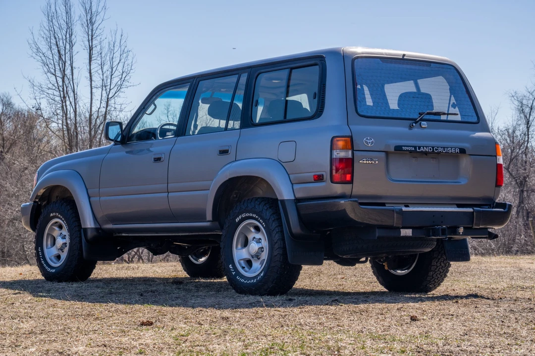 1996 Toyota J80 Land Cruiser - Image 9 of 31