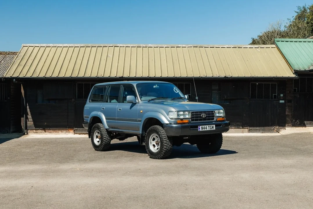 1996 Toyota J80 Land Cruiser - Image 2 of 30