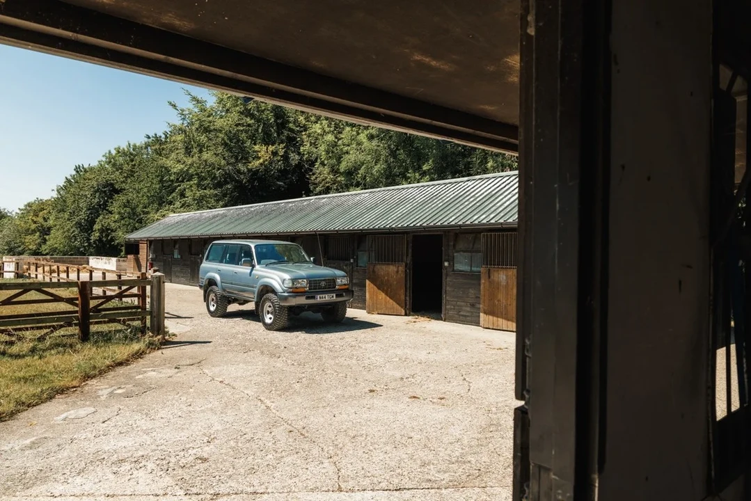 1996 Toyota J80 Land Cruiser - Image 13 of 30