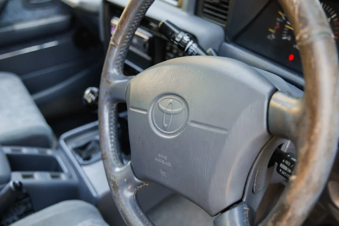 1996 Toyota J80 Land Cruiser - Image 27 of 30