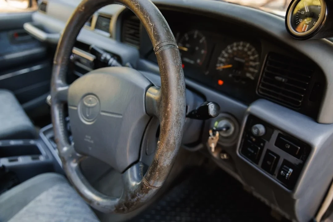 1996 Toyota J80 Land Cruiser - Image 28 of 30