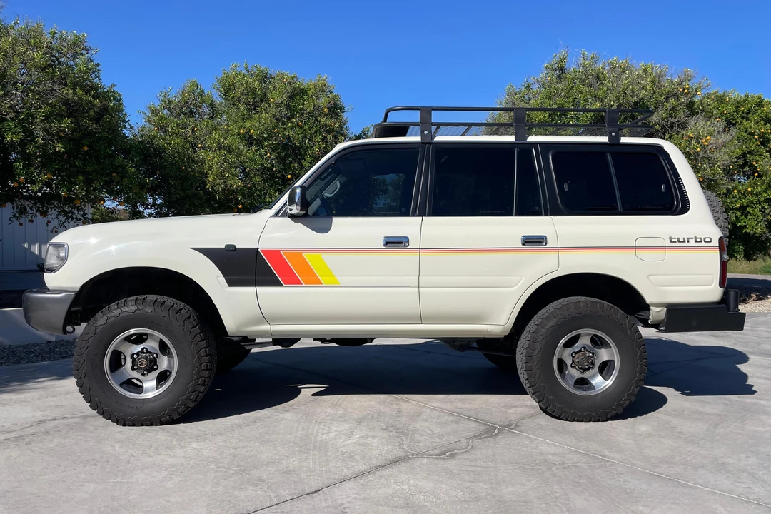 1996 Toyota J80 Land Cruiser - Image 3 of 31