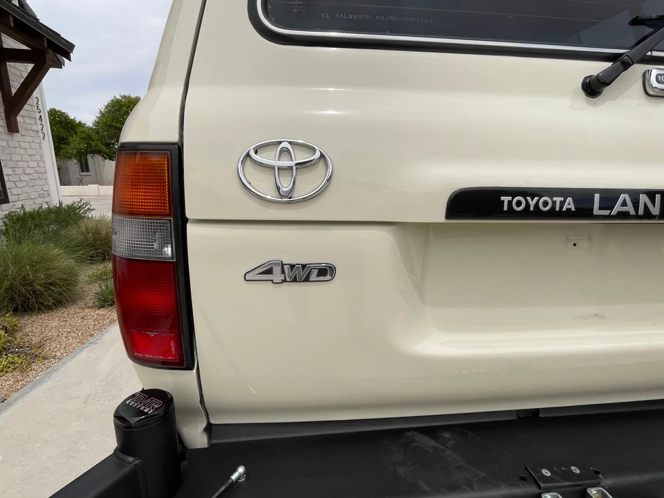 1996 Toyota J80 Land Cruiser - Image 21 of 31