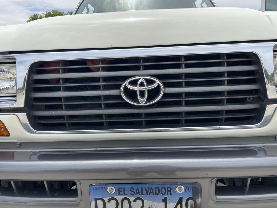 1996 Toyota J80 Land Cruiser - Image 13 of 31