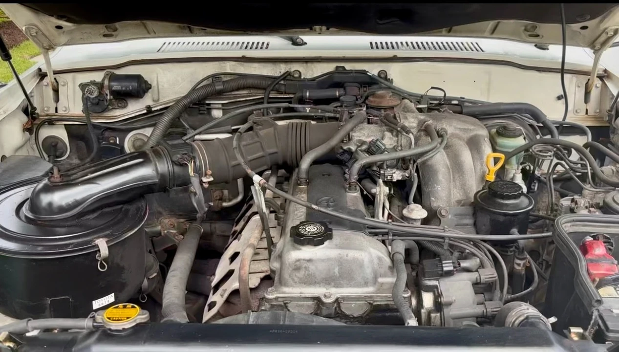 1996 Toyota J70 Land Cruiser - Image 19 of 30