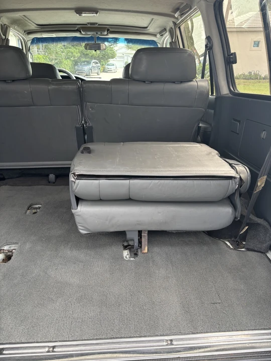 1996 Toyota J70 Land Cruiser - Image 8 of 30