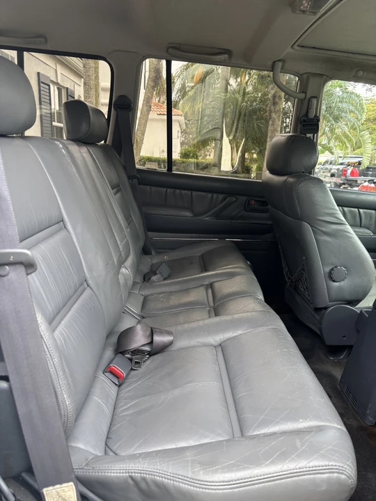 1996 Toyota J70 Land Cruiser - Image 9 of 30