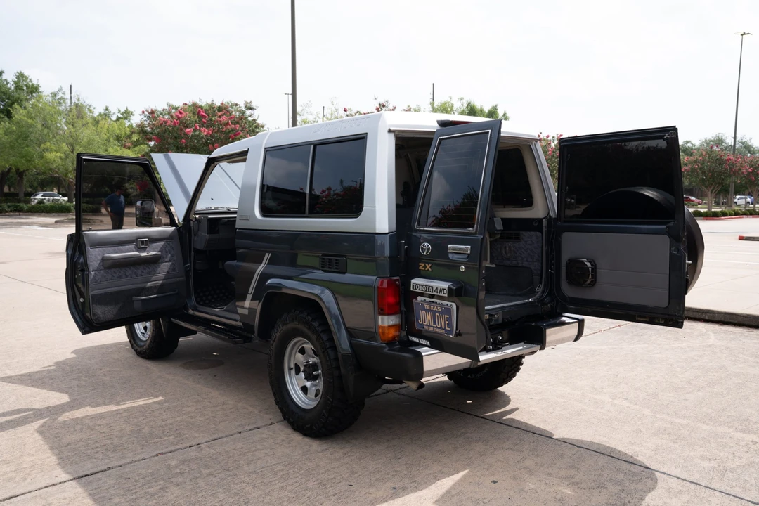 1996 Toyota J70 Land Cruiser - Image 20 of 31