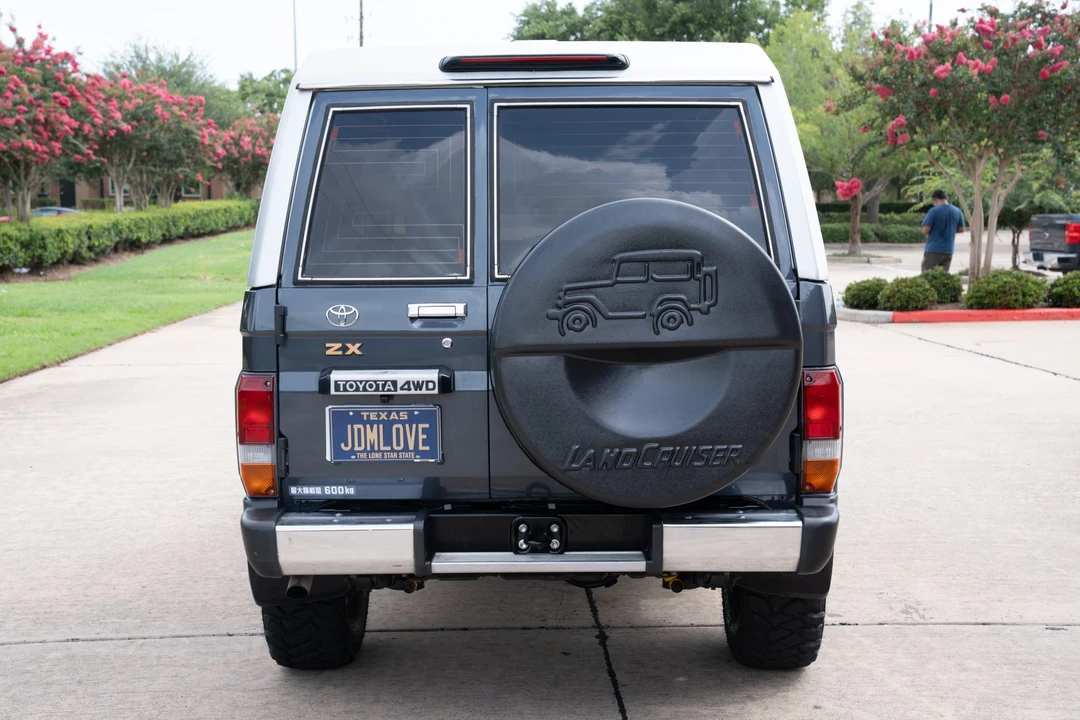 1996 Toyota J70 Land Cruiser - Image 10 of 31