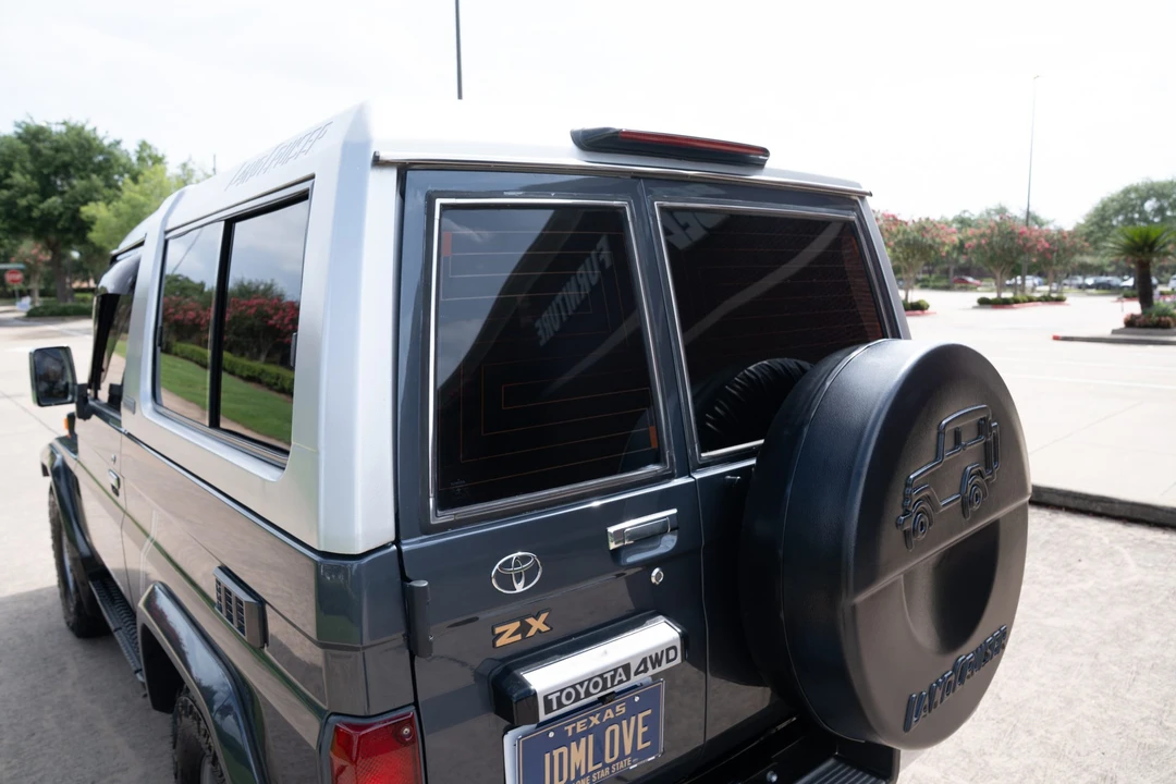 1996 Toyota J70 Land Cruiser - Image 23 of 31