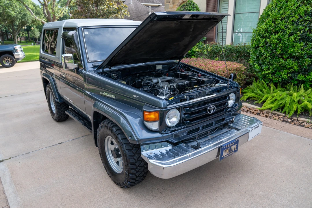 1996 Toyota J70 Land Cruiser - Image 15 of 31