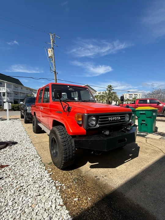 1996 Toyota J70 Land Cruiser - Image 11 of 21